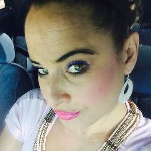 Meet your Posher, Holly